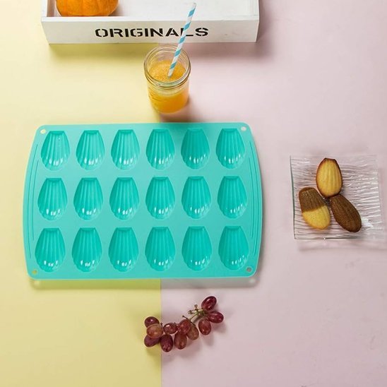 moule a madeleine 18 empreintes