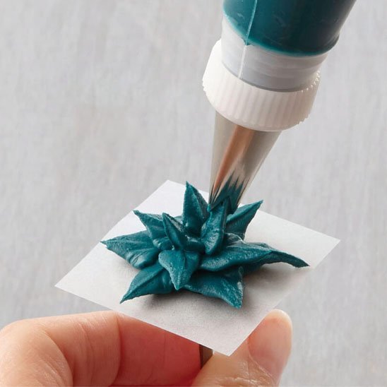 Douille patisserie embout créant une fleur