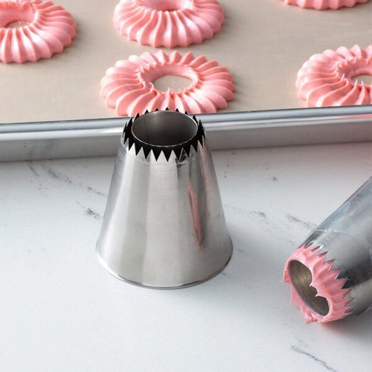 Douille patisserie vue dessus  et sur le coté