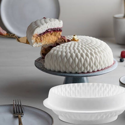 Moule à gateau en silicone avec une trache coupée