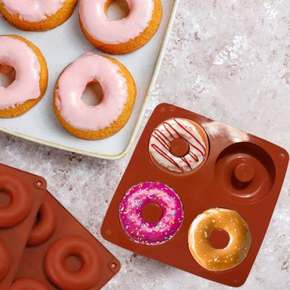 Moule donuts en cours de décoration