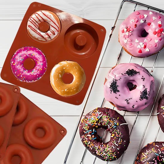 Moule donuts un donuts nature à la fraise et au chocolat