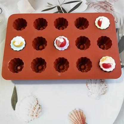 Moule en silicone​  avec 4 cases remplies de pate
