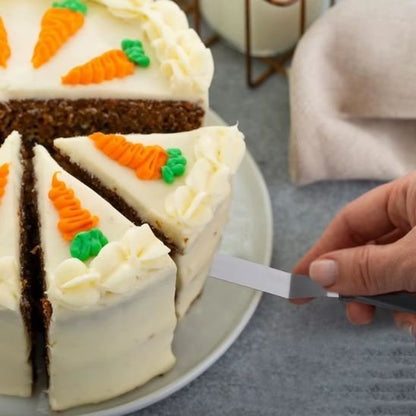 spatule premium qui prend une part de gateau