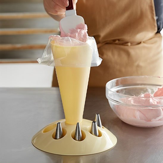 Support poche à douille avec sac et douilles sur support